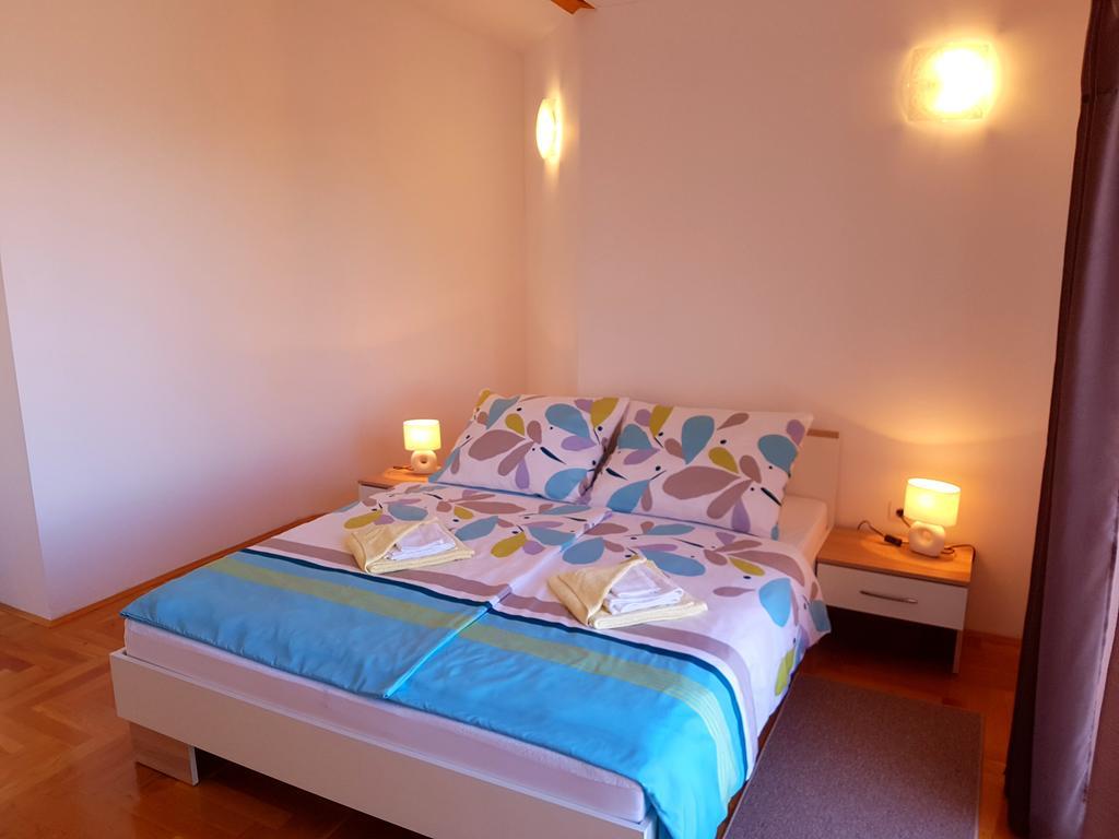 Apartman Dubravka 1 Ловран Екстериор снимка
