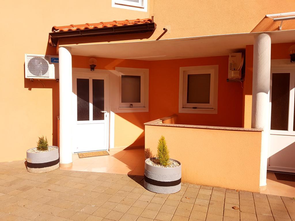 Apartman Dubravka 1 Ловран Екстериор снимка