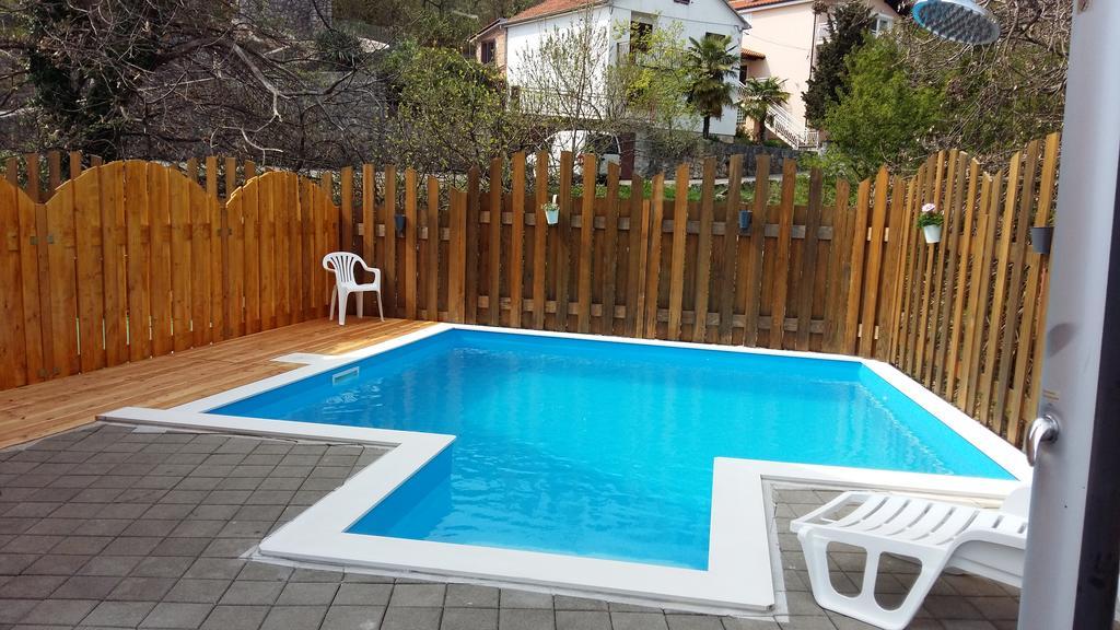 Apartman Dubravka 1 Ловран Екстериор снимка