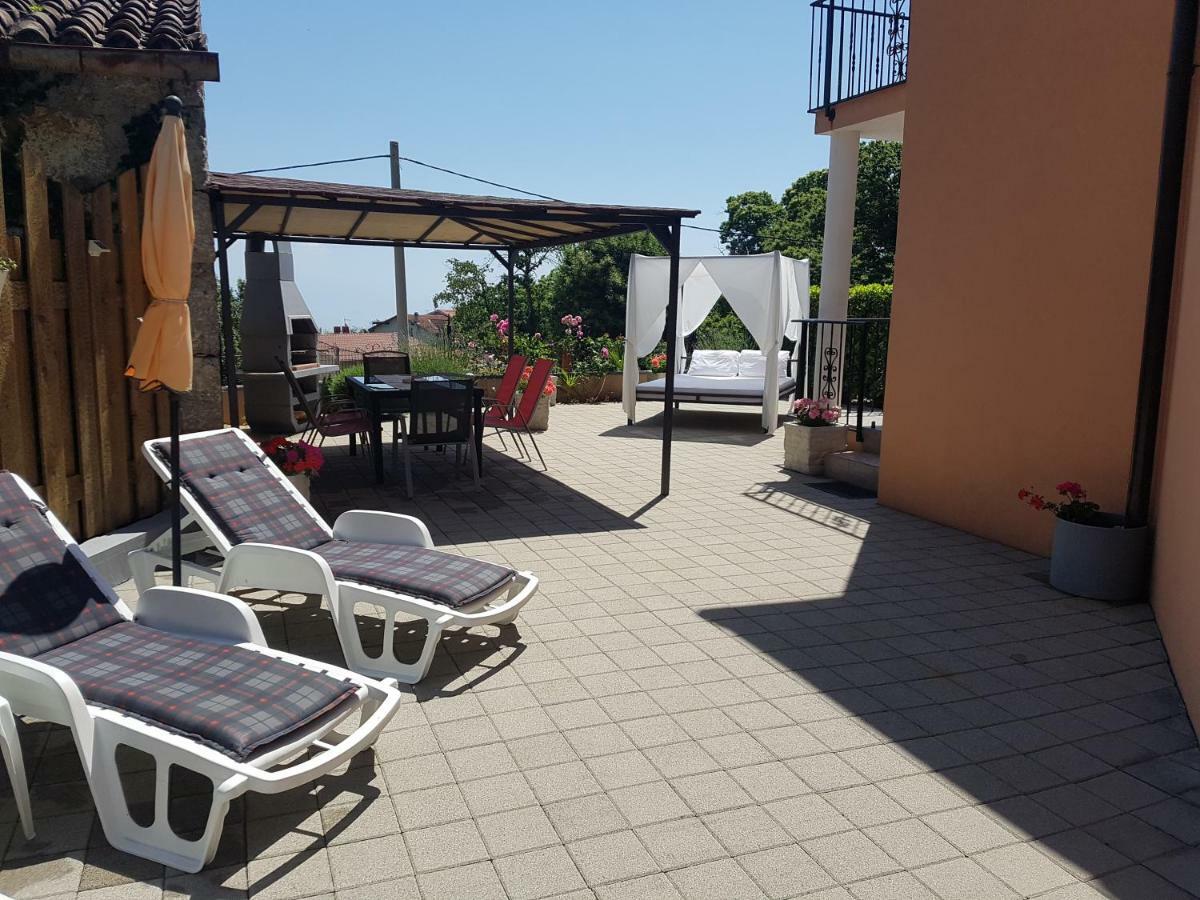 Apartman Dubravka 1 Ловран Екстериор снимка