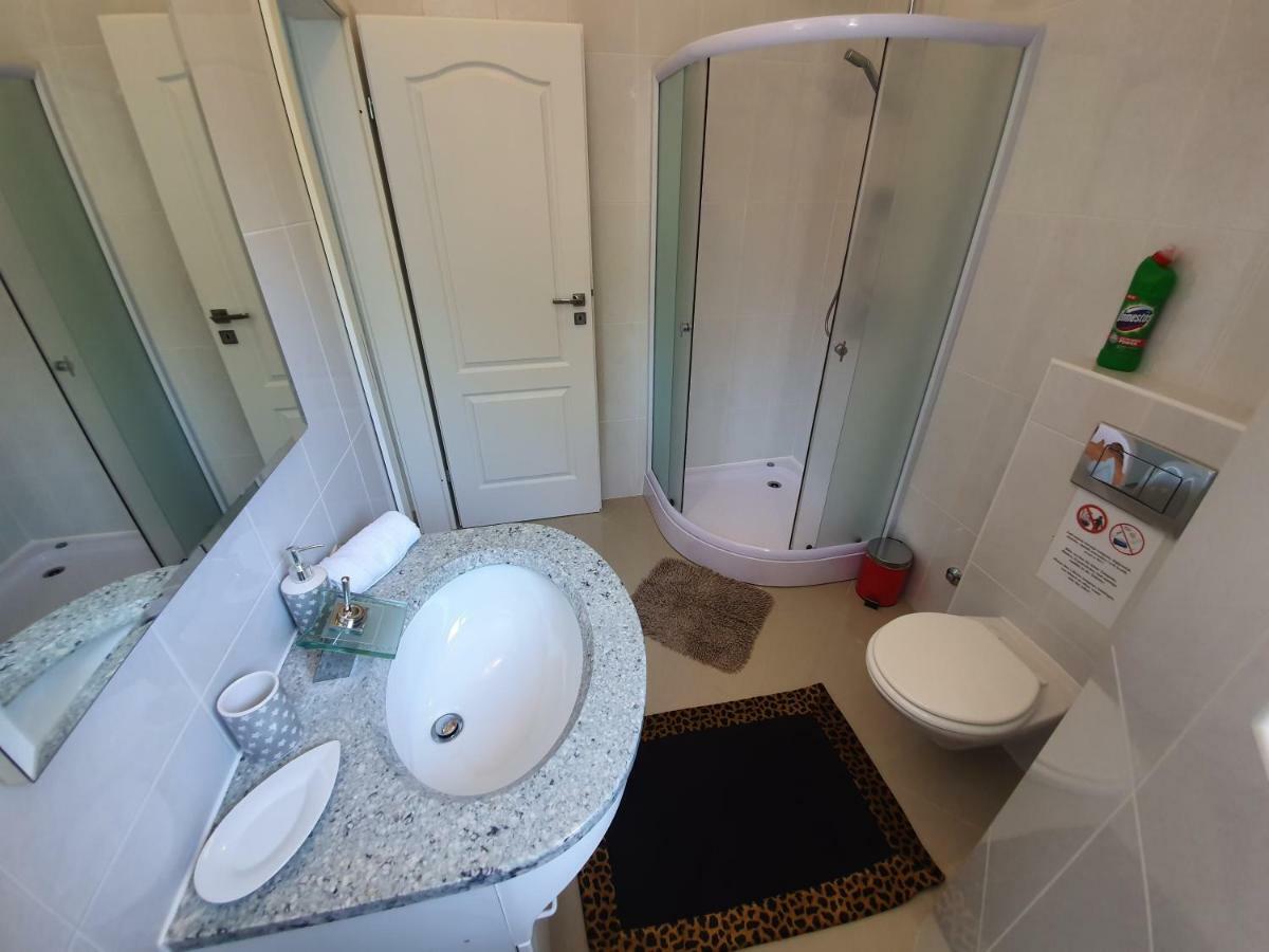 Apartman Dubravka 1 Ловран Екстериор снимка